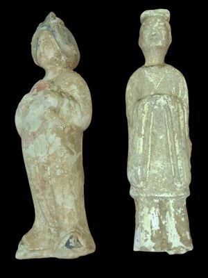 CHINE époque Tang Sujets en terre cuite Fat lady et dignitai…