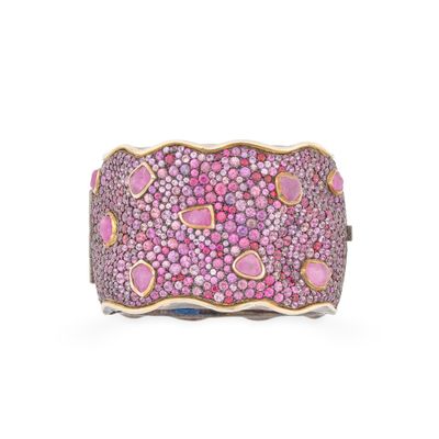 Travail contemporain Large bracelet manchette mouvementé en …