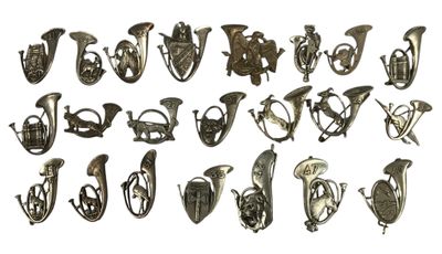 de nombreux types d'instruments de musique exposés