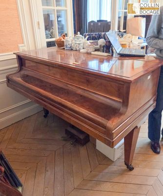 PLEYEL Piano plaquage demi-queue