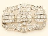 an art deco diamond broochle, by van cleef