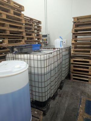 Divers bidons et contenants Vente sur désignation - se trouv… - Photo 1