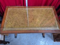 Table à écrire à volets, ouvrant par deux tiroirs en ceintur… (photo 2)