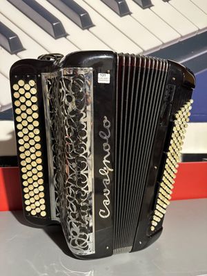 Accordéon d'occasion CAVAGNOLO 120 B 3 vois musette. - Photo 1