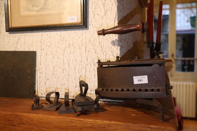 Collection de fers à repasser en fer forgé // Enlèvement uni… - Photo 1