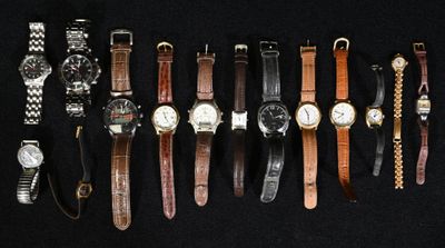 Ensemble de 14 montres bracelet homme et dame en métal, acie…