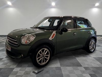 une photo d'une Mini Cooper verte, Cooper, Cooper, Cooper, Cooper, Cooper, Cooper, Cooper, Cooper, Cooper, Cooper, Cooper, Cooper, Cooper, Cooper, Cooper