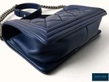 chanel boy bag in navy blue leather with silver hardware