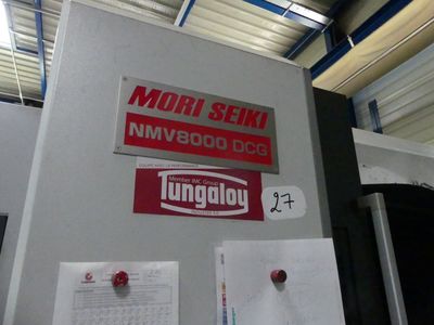 CENTRE D'USINAGE MORI SEIKI NMV8000 DCG (manque rail de cont…