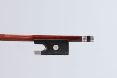 Instruments de Musique - Lot Invendu - Évaluation et Analyse