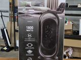 une image représentant une boîte contenant un radiateur, posée sur une table