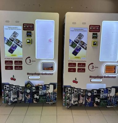 Distributeur automatique coque smartphone personnalisé