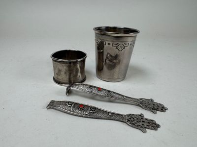 Lot en argent 950/1000, poinçon Minerve comprenant une timba… - Photo 1