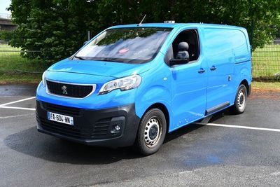 CTTE PEUGEOT EXPERT 2L HDI 120CH L2 PREMIUM PACK - Dmec : 03…