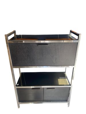 Meuble de rangement à hauteur d'appui en bois noirci et méta…