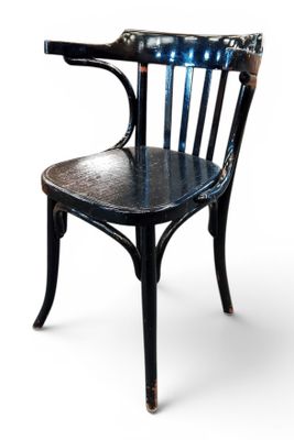 Chaise en bois peint noir de style Thonet