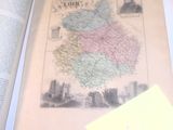 une photo d'un livre sur lequel figure une carte