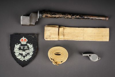 Equipements britannique. Comprenant un gousset de baïonnette…