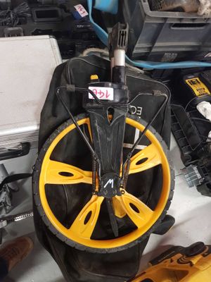 a wheel that is sitting on top of a table