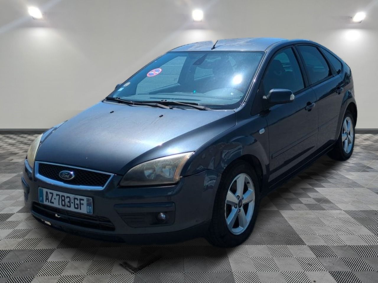FORD - FOCUS 1.8 TDCI 115 TITANIUM - GO - Mise en service: 30/11/2007 - Voyant airbag allumé VL grêlé