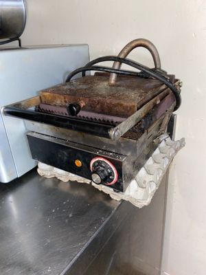 Grill Panini Vente à l'Hôtel des ventes - 26 bis allée Saint…