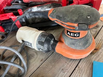 Ponceuse orbitale AEG Test allumage OK - Photo 1