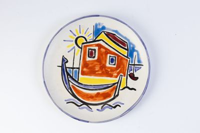 Gerard HOFMAN (1917-1965) Assiette en terre blanche émaillée…
