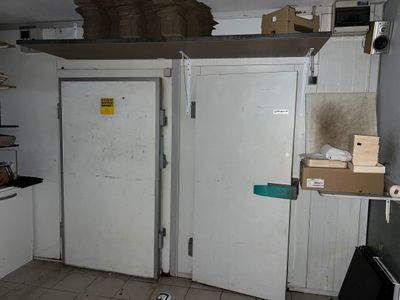 Chambre froides 2 portes avec groupe froid et évaporateur