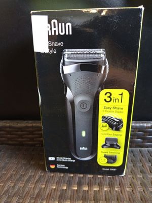 Epilateur de la marque BRAUN - modèle : S3 shave&style (Pr… - Photo 1