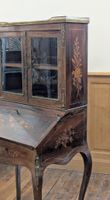 Secrétaire "dos d'âne" à gradin formant vitrine, en bois de … (photo 2)