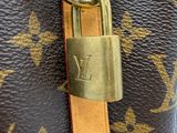 louis vuitton monogramet speedy mm in brown