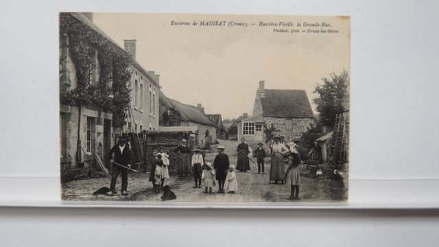 Environs de Mainsat Bussière-Vieille. La Grande Rue. Carte Rare !...