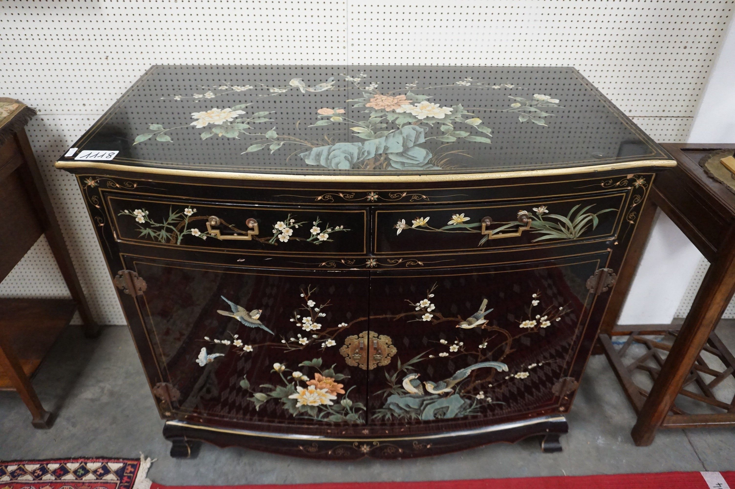 buffet en laque de Chine - décor de fleurs et d'oiseaux - av…