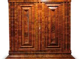 une image d'un meuble en bois avec deux portes et deux tiroirs