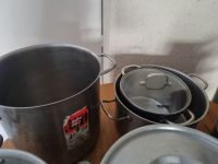 4 marmites inox et alu avec couvercles ; 1 passoire ; 1 séri… (photo 5)