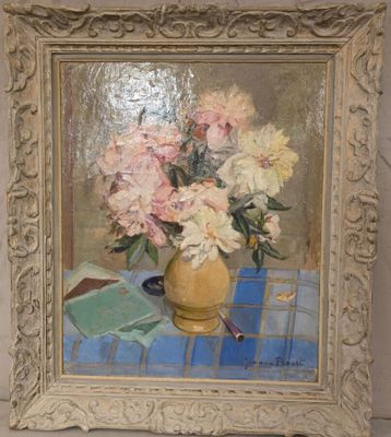 tableau représentant un vase de fleurs posé sur une table, à côté d'un livre