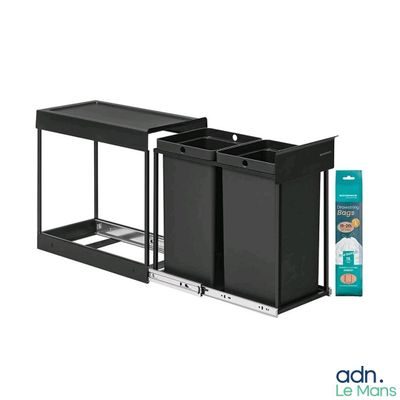 deux poubelles noires posées l'une à côté de l'autre sur une étagère