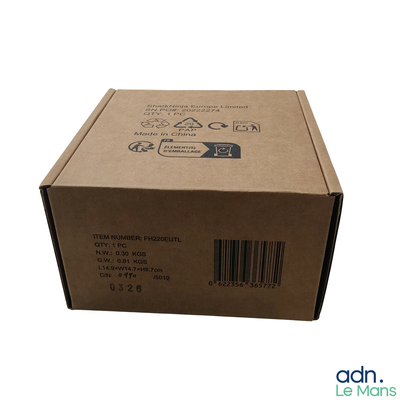 une boîte en carton sur laquelle figure un code-barres