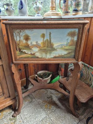 une image d'un tableau sur une table dans une pièce