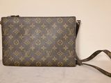 louis vuitton wrist bag