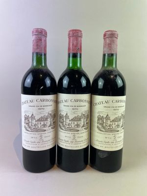 3 btls Château Carbonnieux 1970 - Pessac-Léognan (ETLA, caps…