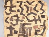 gros plan d'un morceau de tissu sur lequel est dessiné un motif