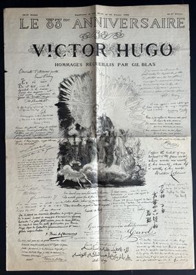 un vieux journal sur lequel figure le dessin d'un homme portant une coiffe à plumes