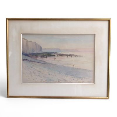 l'image d'une peinture représentant une scène de plage avec des personnes marchant sur le sable