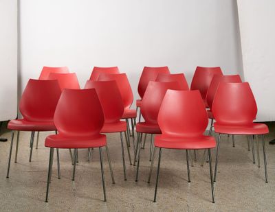 Vico MAGISTRETTI (1920-2006) pour KARTELL. Made in Italy.