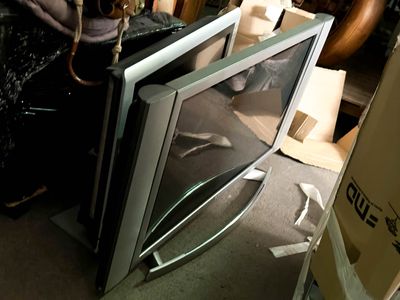 a picture of a television that is sitting on the floor