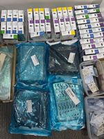 Fort lot d'implants dentaires divers avec kits d'implantolog… (photo 3)