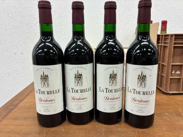 5 bouteilles de La Tourelle vin de Bordeaux, 1994