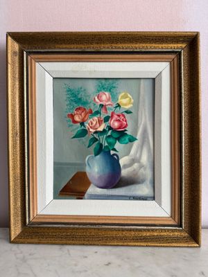 une peinture de roses dans un vase sur une table