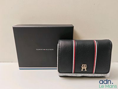 Portefeuille Tommy Hilfiger en cuir noir à rayures rouges, blanches et bleues
